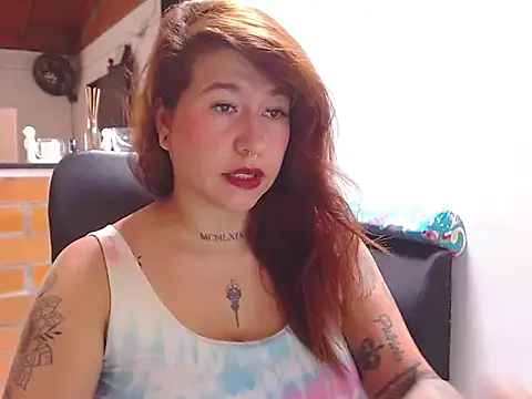 Antonia Ferri online show from April 5, 3:30 pm