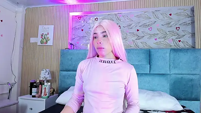 Delphine doll online show from April 12, 11:57 am