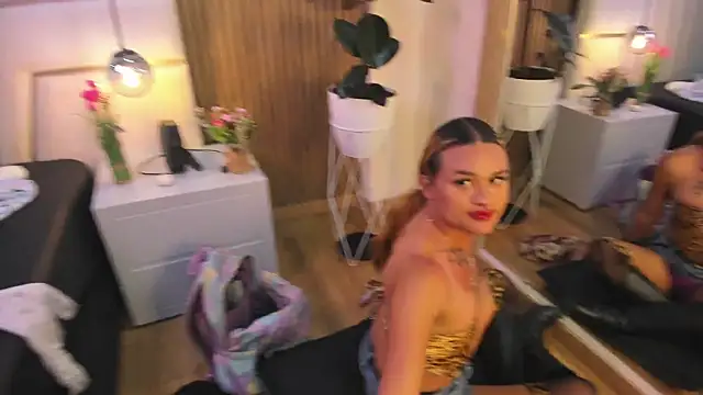 Snapshot of Lilit_doll chatting on July 9, 11:20 am Lilit doll online show from July 9, 11:20 am