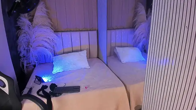 LexiAdamss online show from June 10, 12:28 pm