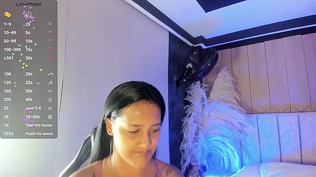 LexiAdamss online show from June 11, 12:13 pm
