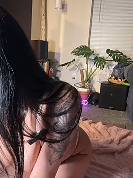 alexisbae888 online show from April 14, 4:17 am