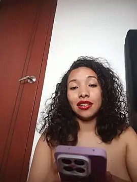 Wolfamara online show from June 3, 7:40 pm
