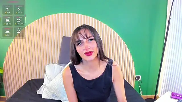 Alicecoule  online show from June 26, 11:38 am