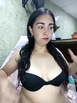 Emily Divi69 online show from April 12, 6:55 pm