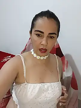 Snapshot of Emily_Divi69 chatting on June 16, 1:16 am Emily Divi69 online show from June 16, 1:16 am