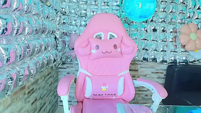 candy-paris online show from June 1, 1:44 pm
