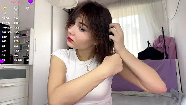 Snapshot of Cute_Capricee chatting on May 9, 9:34 am Cute Capricee online show from May 9, 9:34 am