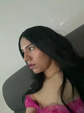 IsabelaRivers online show from May 1, 3:33 am