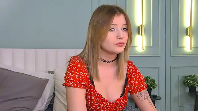 Mila blum online show from April 15, 6:56 pm