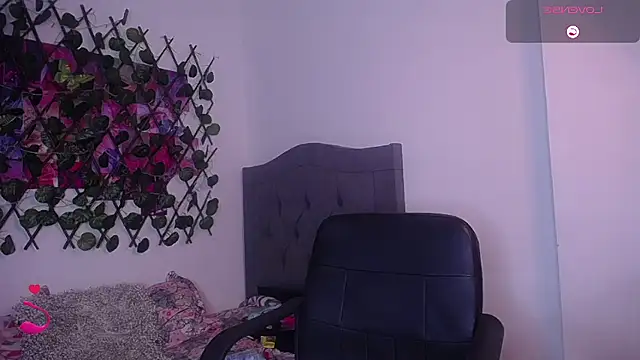 Samantha Matius online show from April 14, 8:36 pm