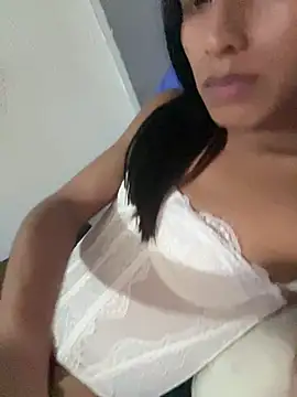 luna duque online show from June 10, 10:00 pm