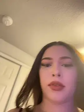 mariex83 online show from May 1, 2:05 am