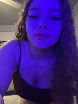 mariex83 online show from April 13, 3:32 am