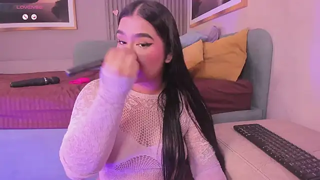 AlisonRose  online show from May 3, 10:24 pm