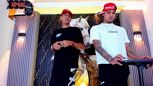 the knights of the night  online show from April 6, 3:35 am