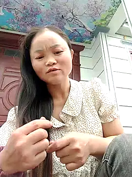 Tieuvy122 online show from April 2, 5:36 am