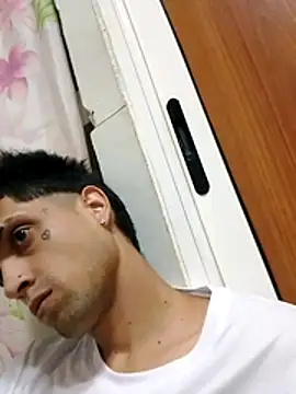 PornoCubanohot online show from April 2, 11:33 pm