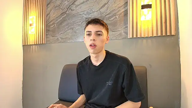 KENNY HANK online show from April 13, 3:43 am