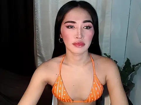 urasiankylie online show from May 31, 5:40 pm