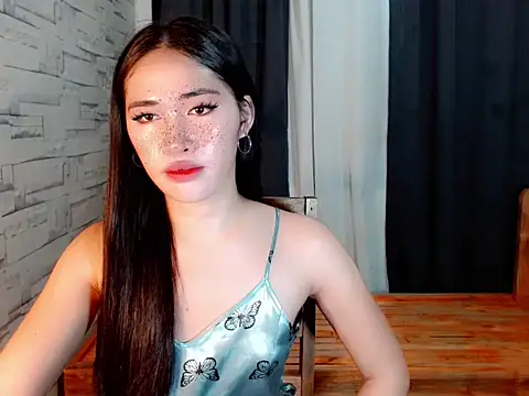 urasiankylie online show from April 2, 7:15 am