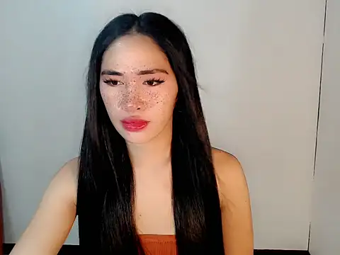 urasiankylie online show from April 19, 4:41 pm