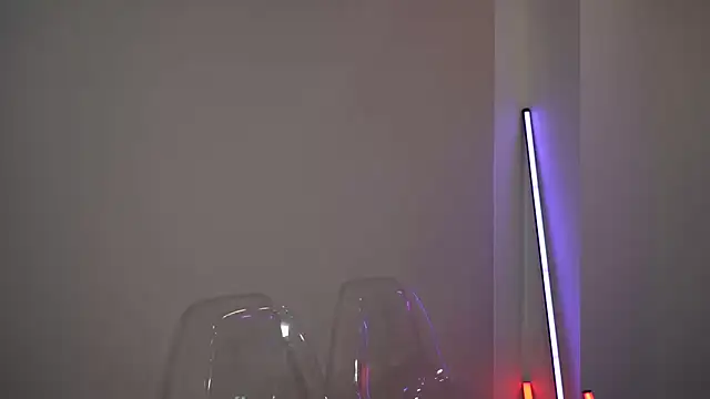 Polyvixennn online show from April 4, 6:53 am