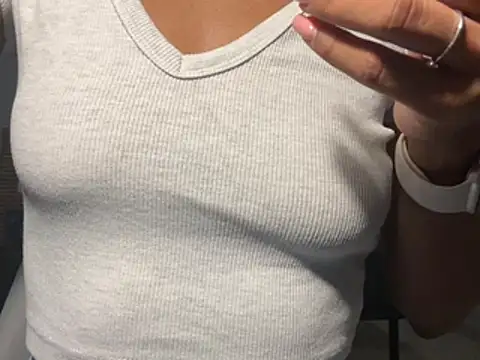 Snapshot of latinacaro- chatting on May 31, 8:53 pm latinacaro- online show from May 31, 8:53 pm