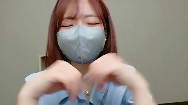 YUA 0425 online show from May 12, 3:58 am