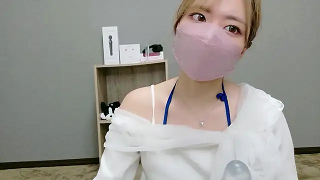 YUA 0425 online show from June 22, 5:10 pm