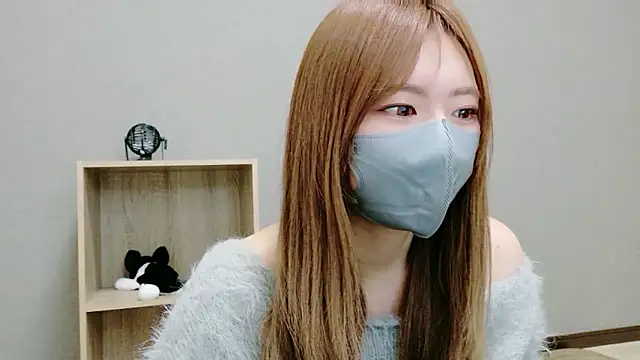 YUA 0425 online show from April 23, 8:43 am