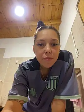 RoxxyLove okk online show from April 4, 5:47 am