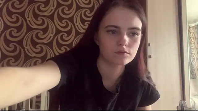 KikiAmino online show from April 22, 2:02 pm