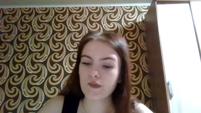 Snapshot of KikiAmino chatting on May 29, 5:35 am KikiAmino online show from May 29, 5:35 am