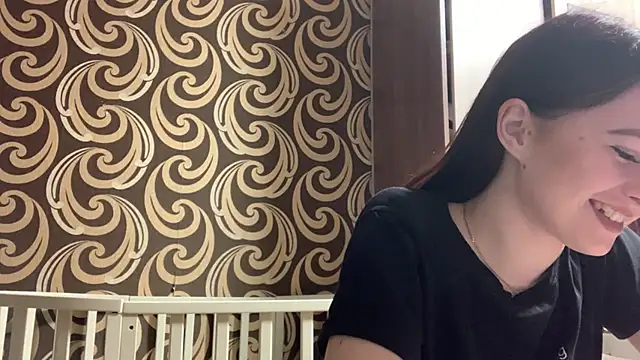 KikiAmino online show from May 2, 6:07 am