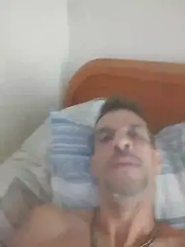Guillelp online show from April 27, 3:32 pm
