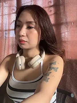 Aki lee online show from April 29, 8:18 am