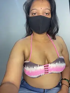 Snapshot of Monika_6999 chatting on May 17, 5:46 pm Monika 6999 online show from May 17, 5:46 pm