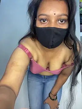 Snapshot of Monika_6999 chatting on May 4, 5:22 am Monika 6999 online show from May 4, 5:22 am