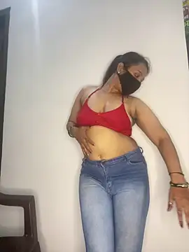 Snapshot of Monika_6999 chatting on May 24, 5:57 pm Monika 6999 online show from May 24, 5:57 pm