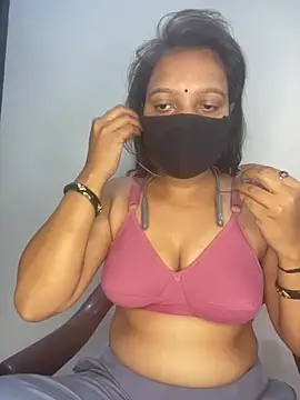 Snapshot of Monika_6999 chatting on May 7, 5:16 pm Monika 6999 online show from May 7, 5:16 pm