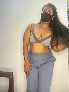 Snapshot of Monika_6999 chatting on May 3, 7:35 am Monika 6999 online show from May 3, 7:35 am
