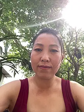 Huonglyna online show from April 3, 3:13 am