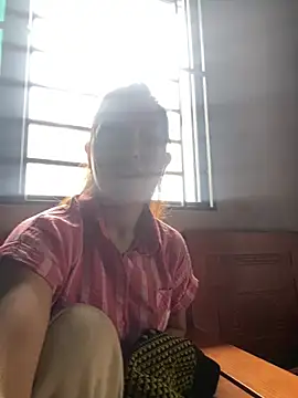 Huonglyna online show from May 12, 1:46 am