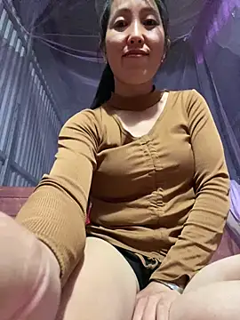 Huonglyna online show from April 30, 2:46 pm