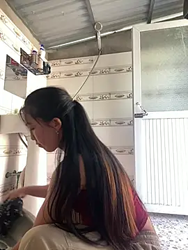 Huonglyna online show from April 6, 1:56 am