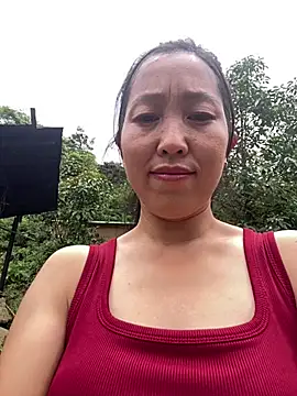 Snapshot of Huonglyna chatting on July 5, 6:42 am Huonglyna online show from July 5, 6:42 am