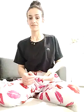 Lolaa92i online show from April 3, 10:16 pm