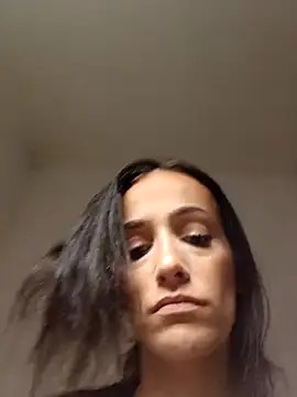 Lolaa92i online show from April 14, 11:59 am