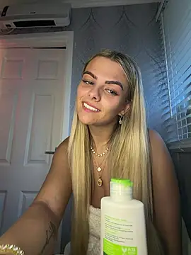 Alysse online show from April 21, 6:58 pm